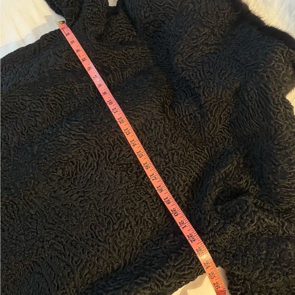 🆕 Elegant Black Genuine Fur Coat - Picture 11 of 13